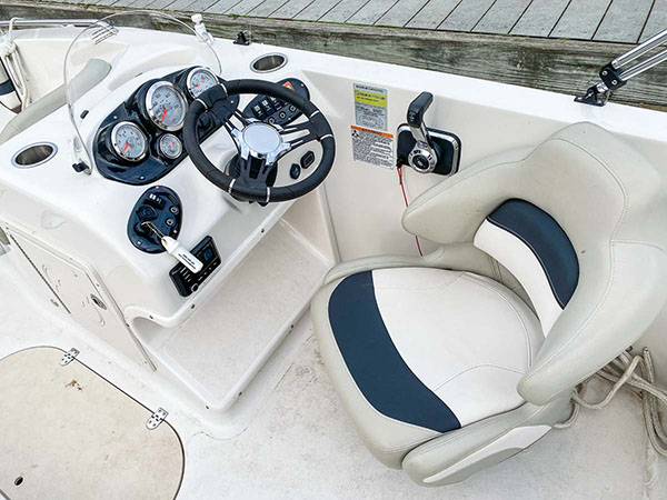 20ft Deck Boat 240hp w/ DUO-PROP at Keuka Watersports in Bath,New York #3